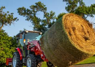 Trattrici agricole - trazione a 4 ruote Massey Ferguson MF 1735 M