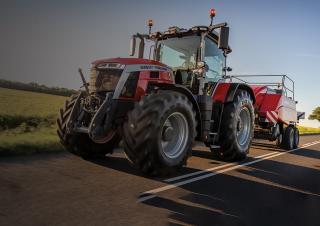 Trattrici agricole - trazione a 4 ruote Massey Ferguson MF 8S.245