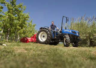 Trattrici agricole - trazione a 4 ruote New Holland T 4.95 LP