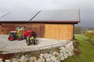 Trattori con trazione 2D Claas Elios 210