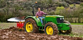 Trattrici agricole - trazione a 4 ruote John Deere 5055 E