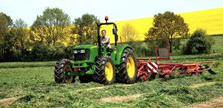 Trattrici agricole - trazione a 4 ruote John Deere 5055 E