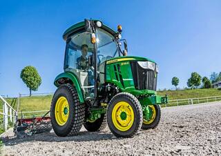 Veicoli Veicoli comunali multiuso diesel John Deere 3039 R
