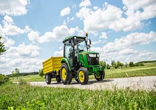 Veicoli Veicoli comunali multiuso diesel John Deere 3046 R