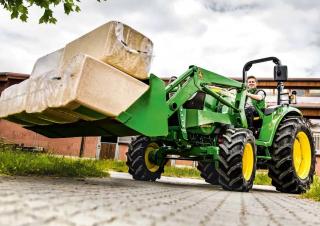 Veicoli Veicoli comunali multiuso diesel John Deere 4052 M