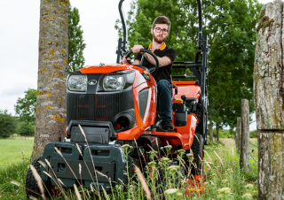 Veicoli Veicoli comunali multiuso diesel Kubota G 26 LD-3