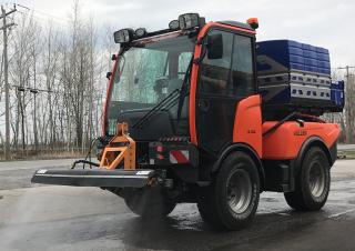 Veicoli Veicoli comunali multiuso diesel Holder S 130