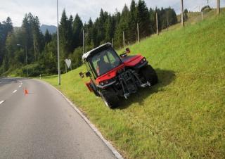 Veicoli Veicoli comunali multiuso diesel Aebi TT 241+