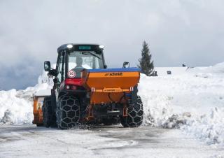 Veicoli Veicoli comunali multiuso diesel Aebi TT 241+
