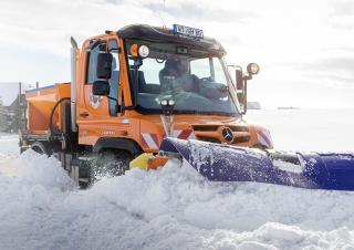 Veicoli Veicoli comunali multiuso diesel Unimog U 427 Euro 6