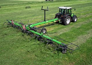 Voltafieni rotativi DEUTZ-FAHR CoM 8022