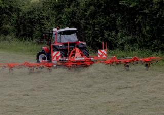 Voltafieni rotativi Kuhn GF 8700