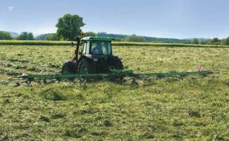 Voltafieni rotativi DEUTZ-FAHR CoM 8331