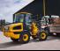 Pale gommate JCB 407