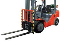 Carrelli elevatori frontali a gas Belet MV 30 BVB