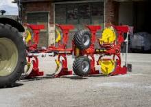 Aratri Pöttinger Servo 3000 N