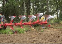 Aratri Pöttinger Servo 35 plus nova