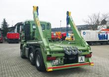Autocarri con cassone ribaltabile a tazze Palfinger PST 18 TEC