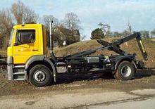 Autocarri con cassone ribaltabile roll off Marrel MA 19.60