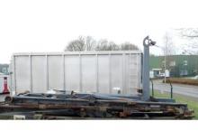Autocarri con cassone ribaltabile roll off Meiller RK 7055