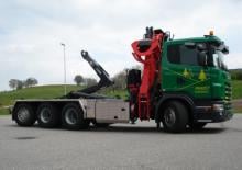 Autocarri con cassone ribaltabile roll off Palfinger T 22 A