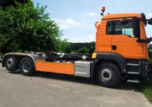 Autocarri con cassone ribaltabile roll off Hyva Lift Titan 65 S