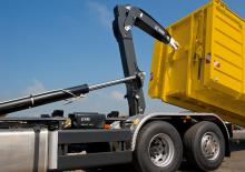 Autocarri con cassone ribaltabile roll off Multilift XR 18 Z 61
