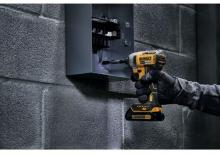 Avvitatori ad inpulsi a batteria DEWALT DCF787C2 