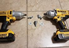 Avvitatori ad inpulsi a batteria DEWALT DCF899NT-XJ