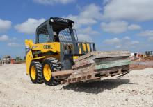 Minipale Gehl R135