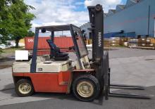 Carrelli elevatori frontali a gas Nissan BGF 03 A 40 U