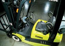 Carrelli elevatori frontali a gas Clark C18CL