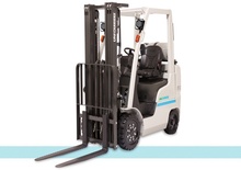 Carrelli elevatori frontali a gas UniCarriers CF80