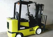 Carrelli elevatori frontali a gas Clark CGC 30