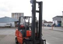 Carrelli elevatori frontali a gas Steinbock CL 30 C
