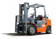 Carrelli elevatori frontali a gas Heli CPYD35