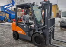Carrelli elevatori frontali a gas Doosan G33P-7