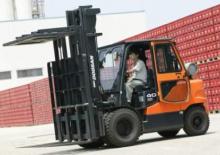 Carrelli elevatori frontali a gas Doosan G40S-5