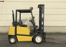 Carrelli elevatori frontali a gas Yale GLP 25 TF