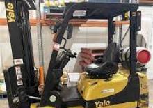 Carrelli elevatori frontali a gas Yale GLP18AK