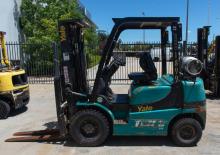 Carrelli elevatori frontali a gas Yale GLP25RK