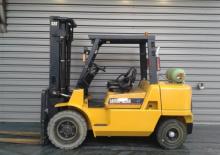 Carrelli elevatori frontali a gas Caterpillar GP45K