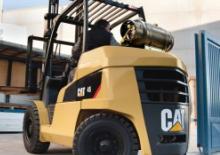Carrelli elevatori frontali a gas Caterpillar GP45N