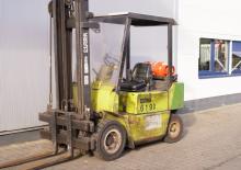 Carrelli elevatori frontali a gas Clark GPM 25 N