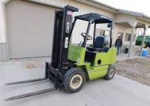 Carrelli elevatori frontali a gas Clark GPS 25