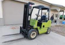 Carrelli elevatori frontali a gas Clark GPS 25 HP