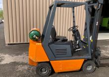 Carrelli elevatori frontali a gas Still M 15 T