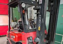 Carrelli elevatori frontali a gas Belet MV 30 BVA