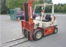 Carrelli elevatori frontali a gas Nissan PH 02 A 25 U