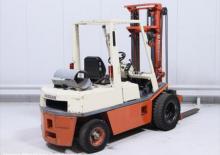 Carrelli elevatori frontali a gas Nissan RGH 02 A 30 U
